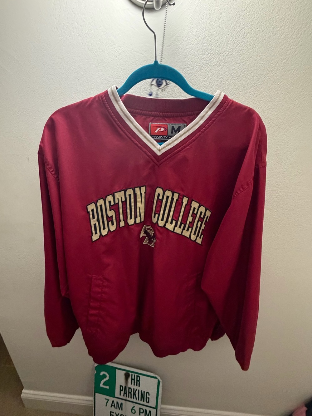 Pro Player Men's Maroon V-Neck Pullover with Cream Trim